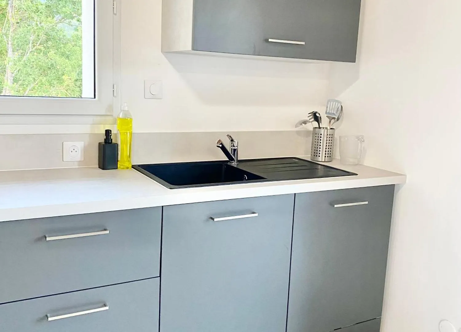 Holiday home La Conciergerie 05 - Gite De La Cooperative - Superbe Maison A L Epine - Wifi - 4 A 6 Personne L'Epine  France